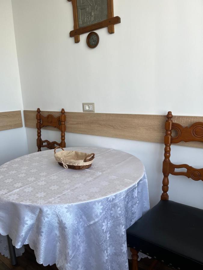 Cazare David Si Familia . Piatra Neamţ Exterior foto